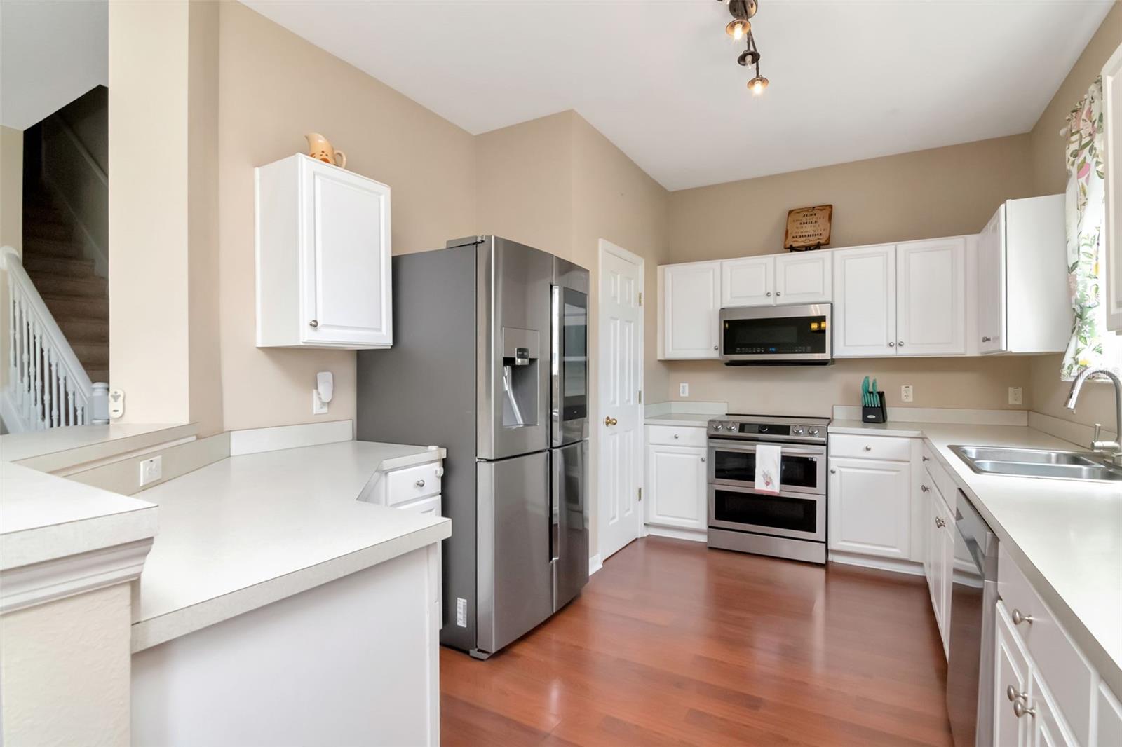 Image 12 of 38 For 11108 Silver Fern Way