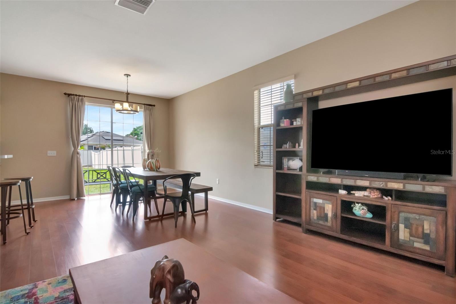 Image 8 of 38 For 11108 Silver Fern Way