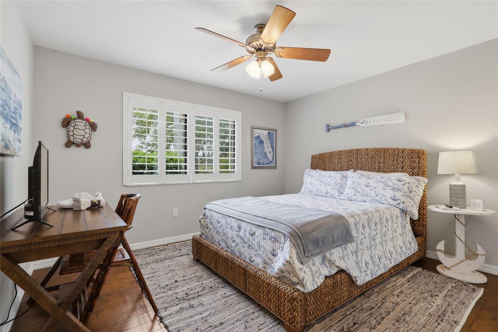 Image 20 of 48 For 29922 Baywood Lane