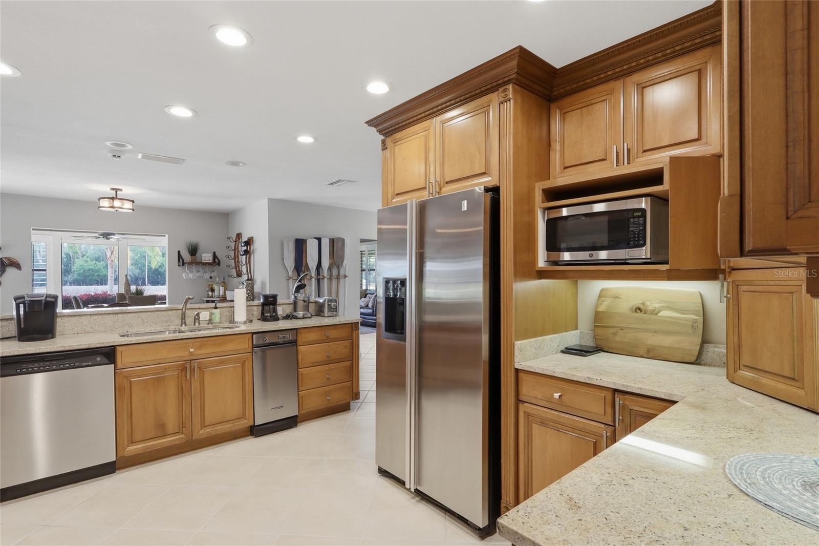 Image 33 of 48 For 29922 Baywood Lane