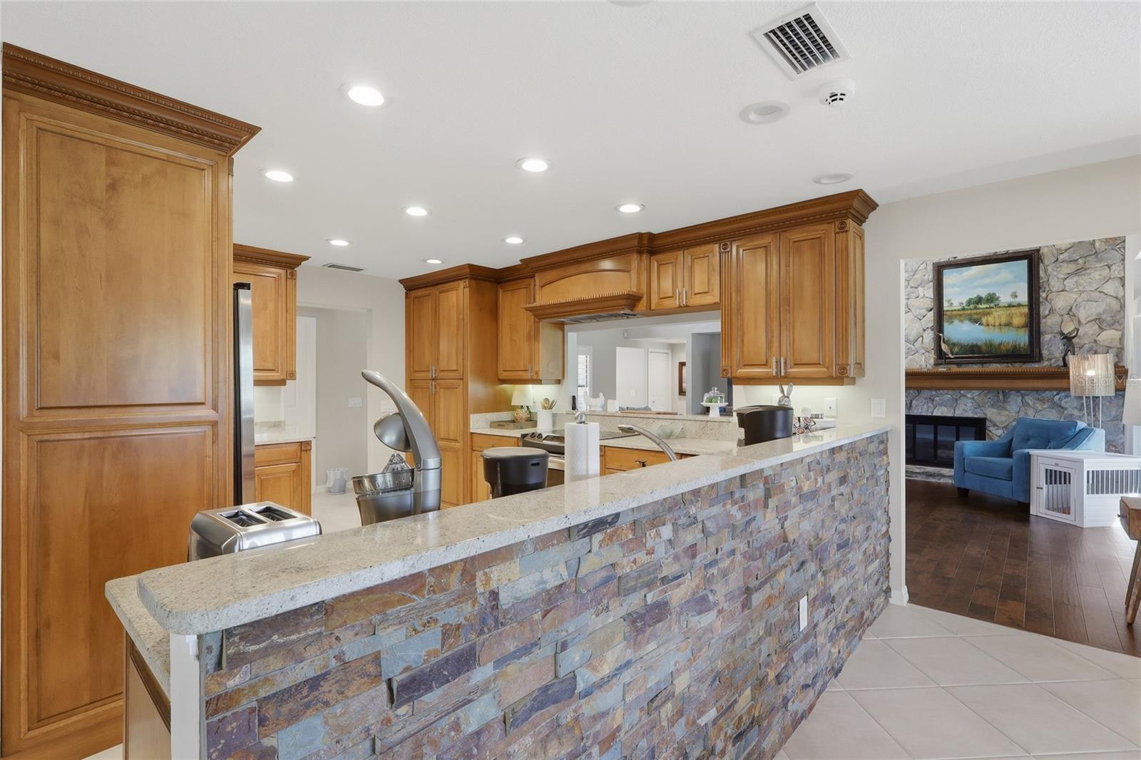 Image 37 of 48 For 29922 Baywood Lane