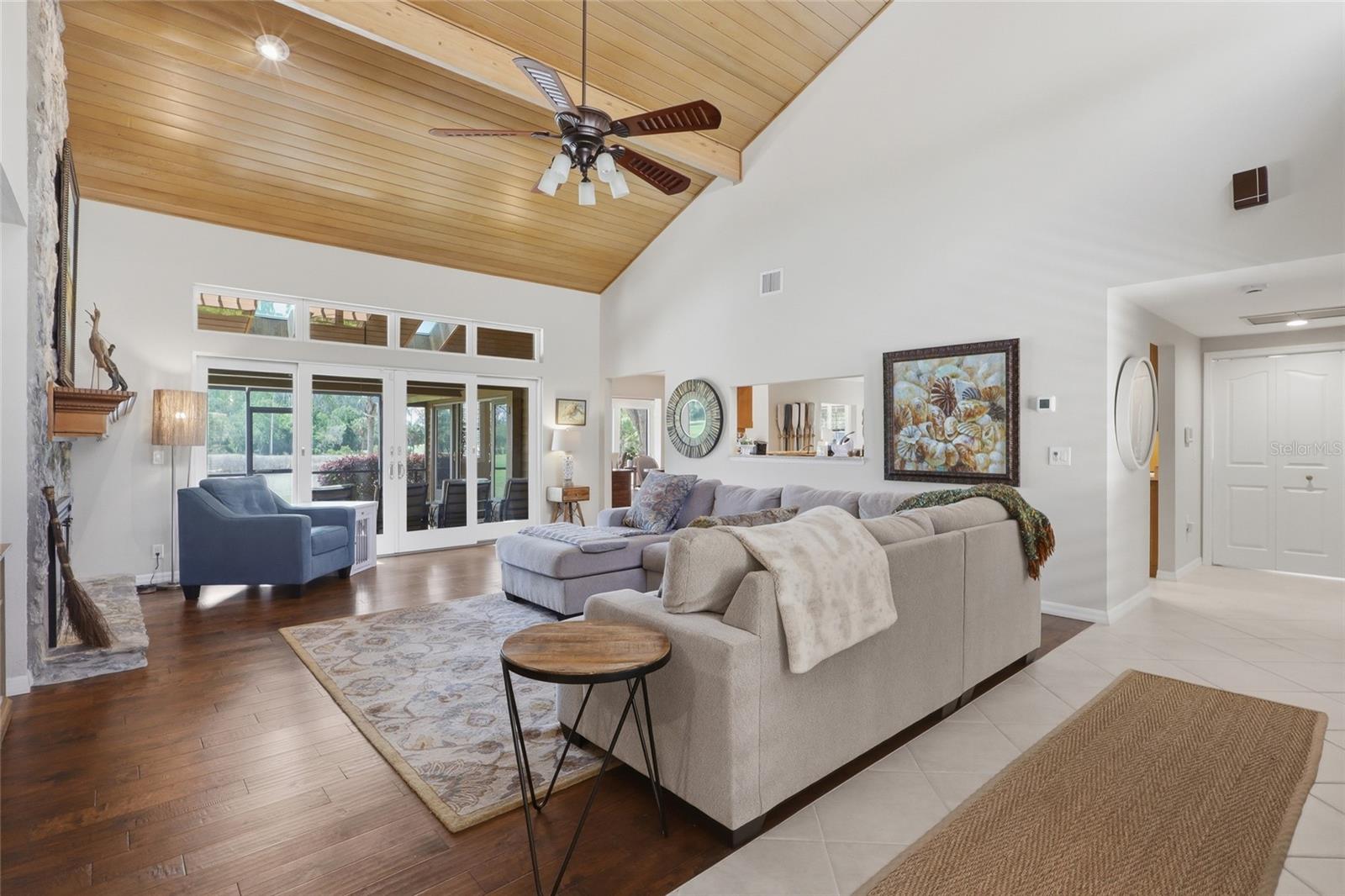 Image 7 of 48 For 29922 Baywood Lane