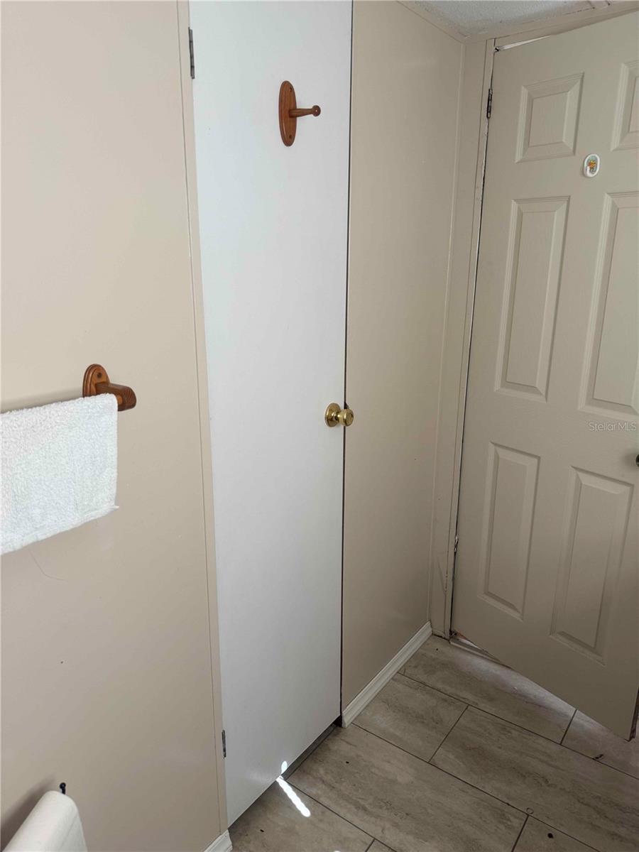 Image 31 of 36 For 4008 Pine Lane