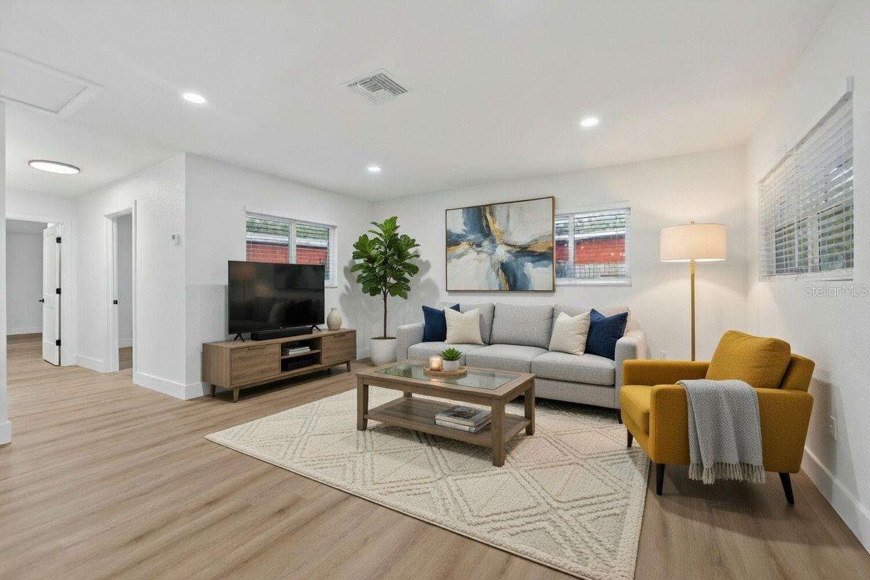 Image 10 of 28 For 5518 Pine Circle Ne