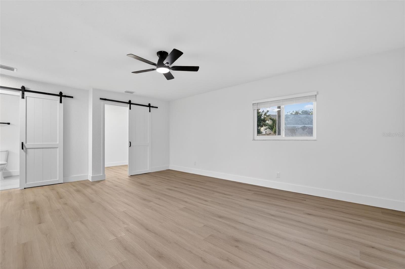 Image 15 of 28 For 5518 Pine Circle Ne