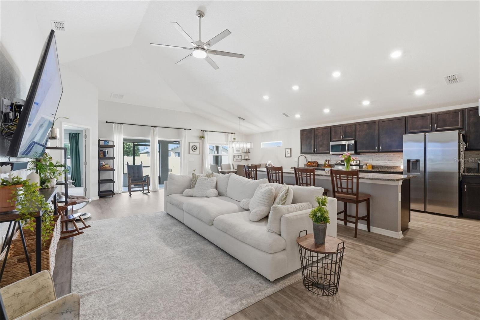 Image 6 of 34 For 11853 Stone Pine Street