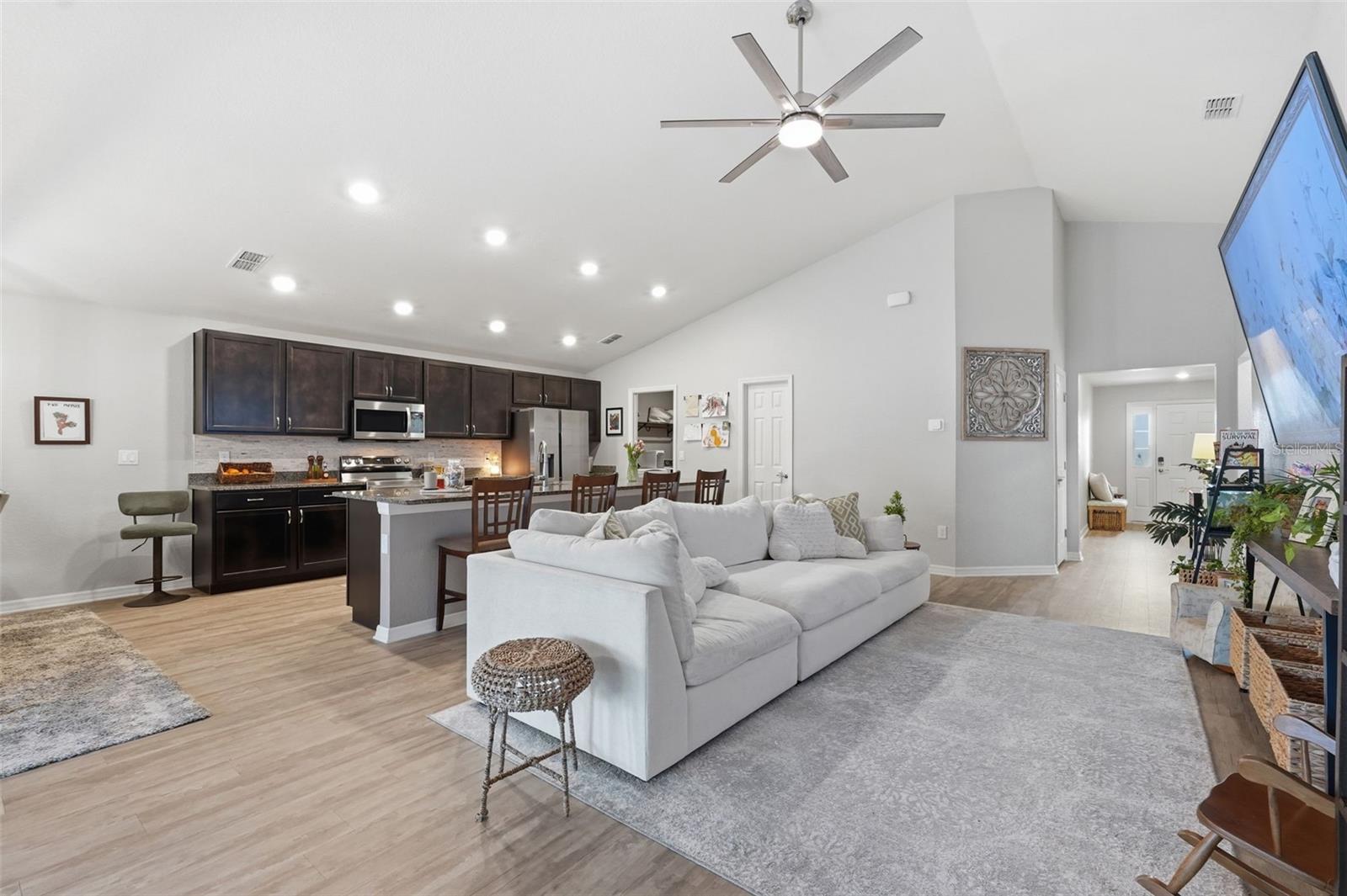 Image 8 of 34 For 11853 Stone Pine Street