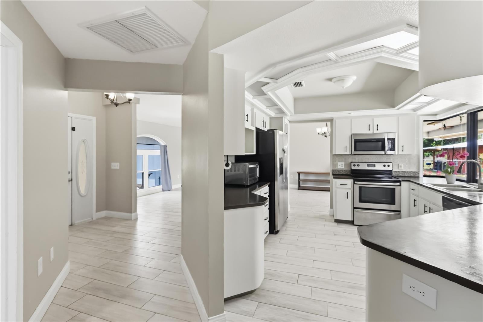 Image 12 of 47 For 5160 Drane Field Road