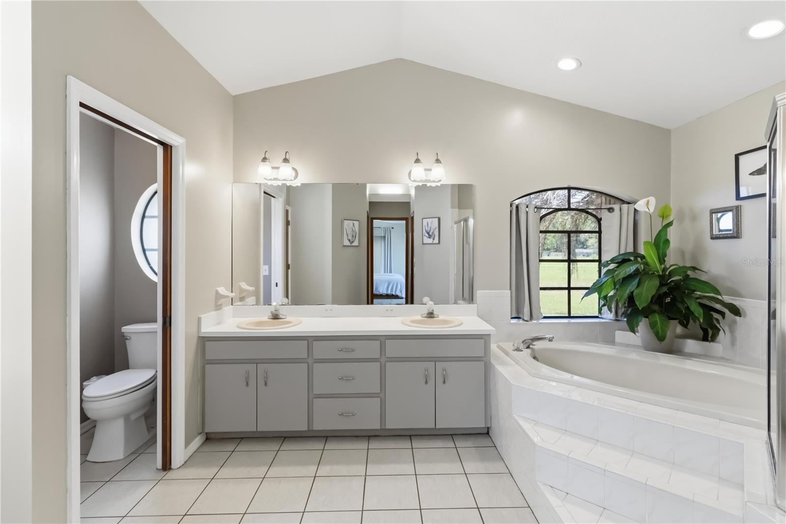 Image 22 of 47 For 5160 Drane Field Road