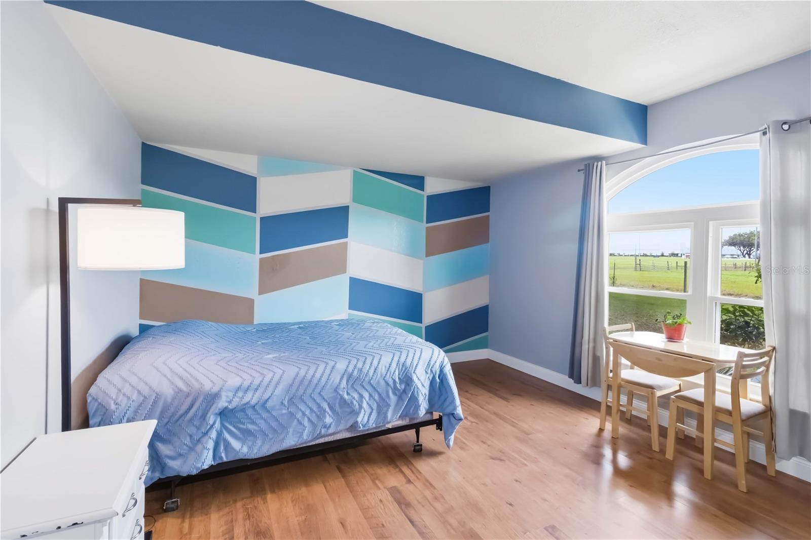 Image 30 of 47 For 5160 Drane Field Road