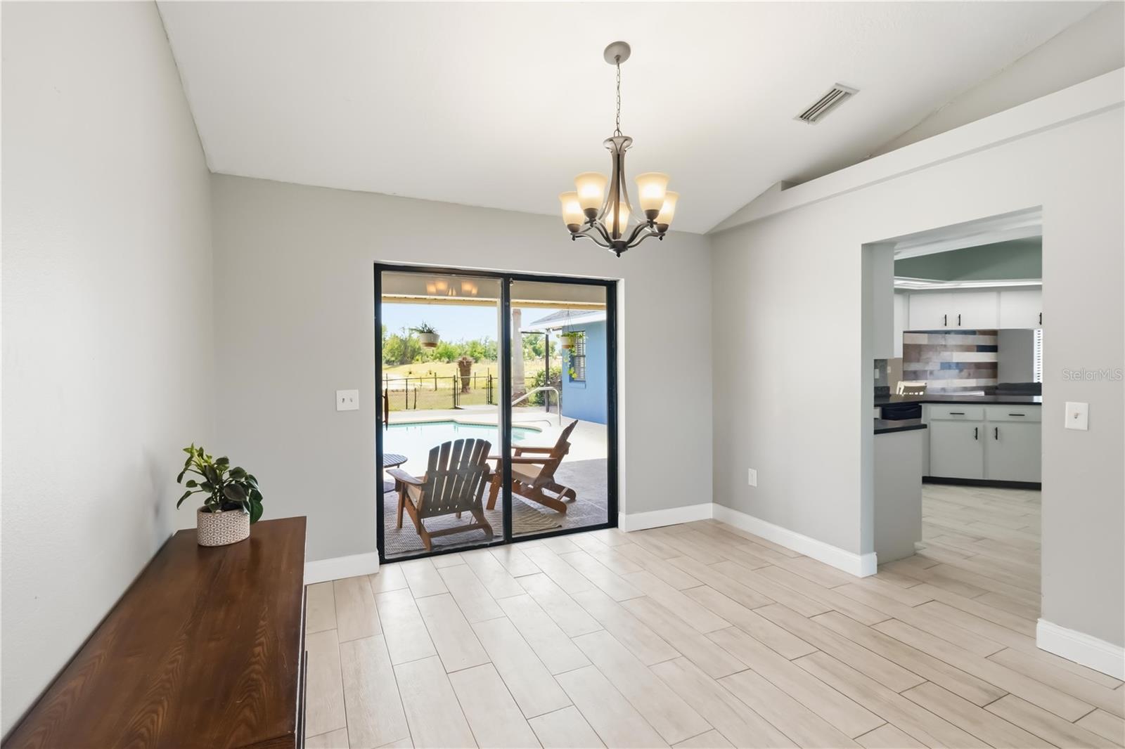 Image 9 of 47 For 5160 Drane Field Road