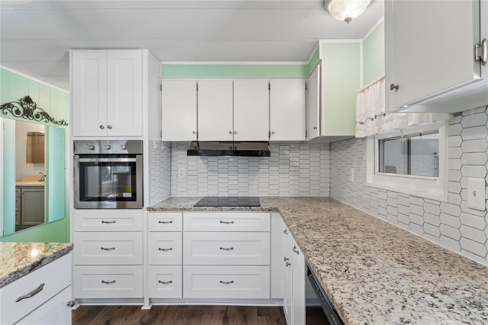 Image 18 of 52 For 7777 46th Avenue N 84