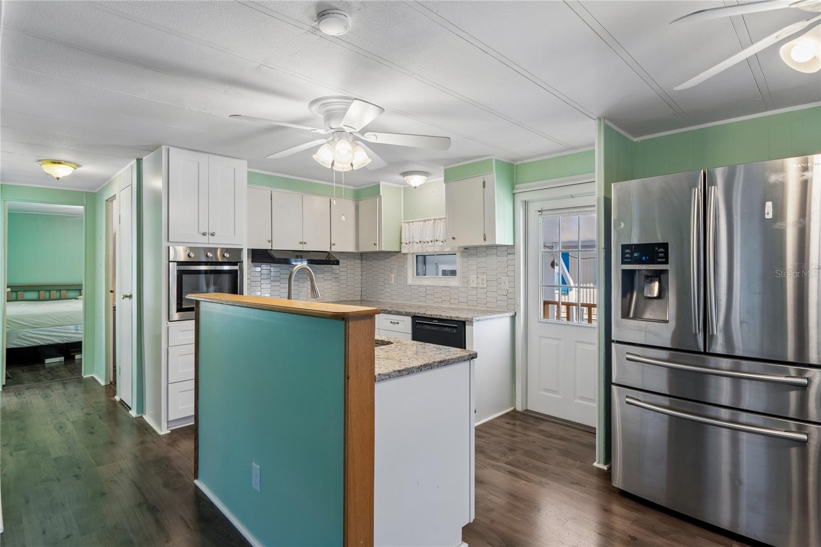 Image 19 of 52 For 7777 46th Avenue N 84