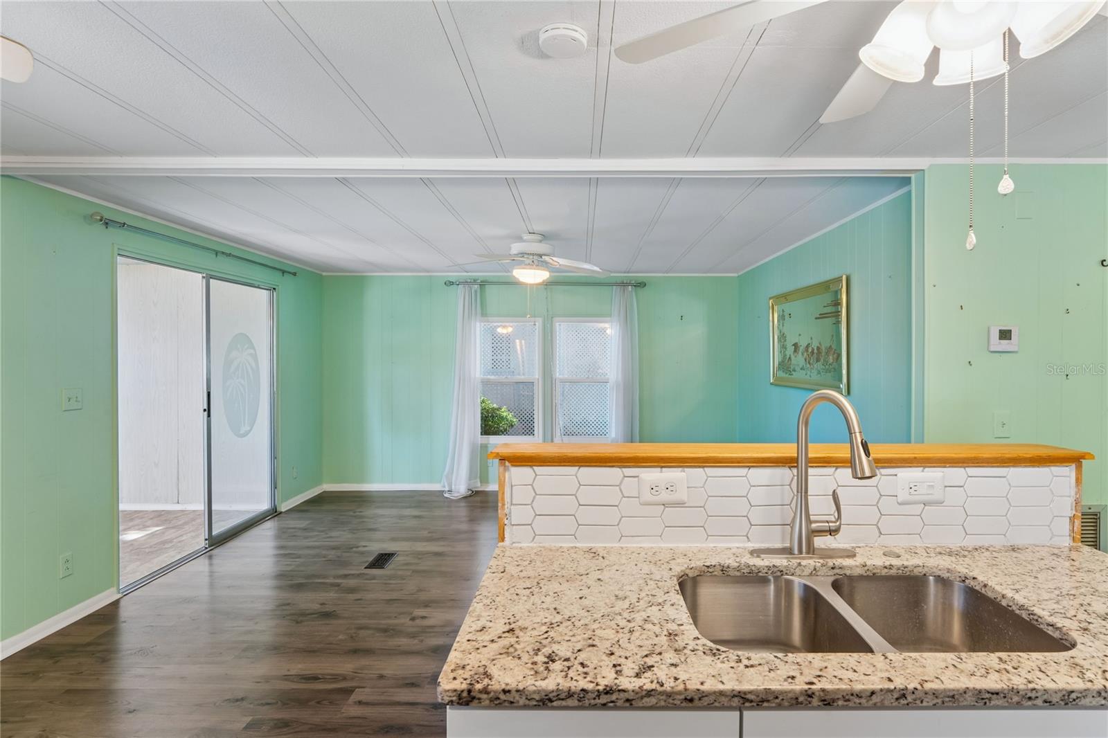 Image 23 of 52 For 7777 46th Avenue N 84