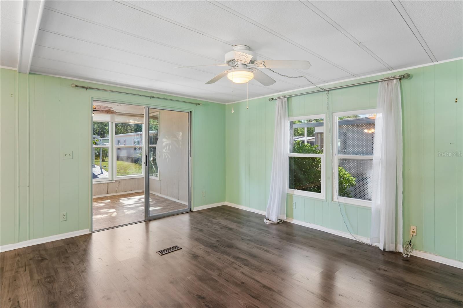 Image 25 of 52 For 7777 46th Avenue N 84