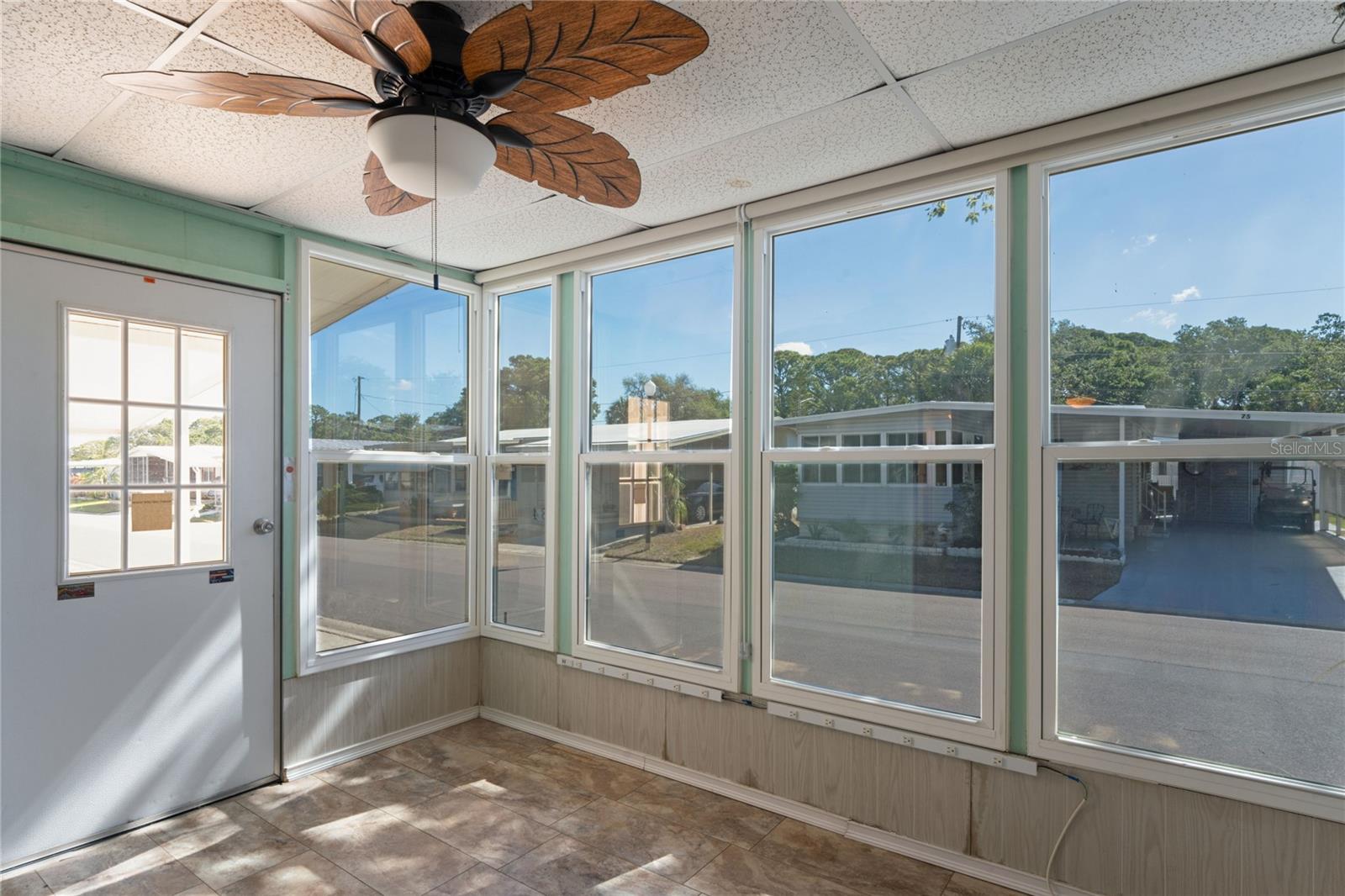 Image 28 of 52 For 7777 46th Avenue N 84