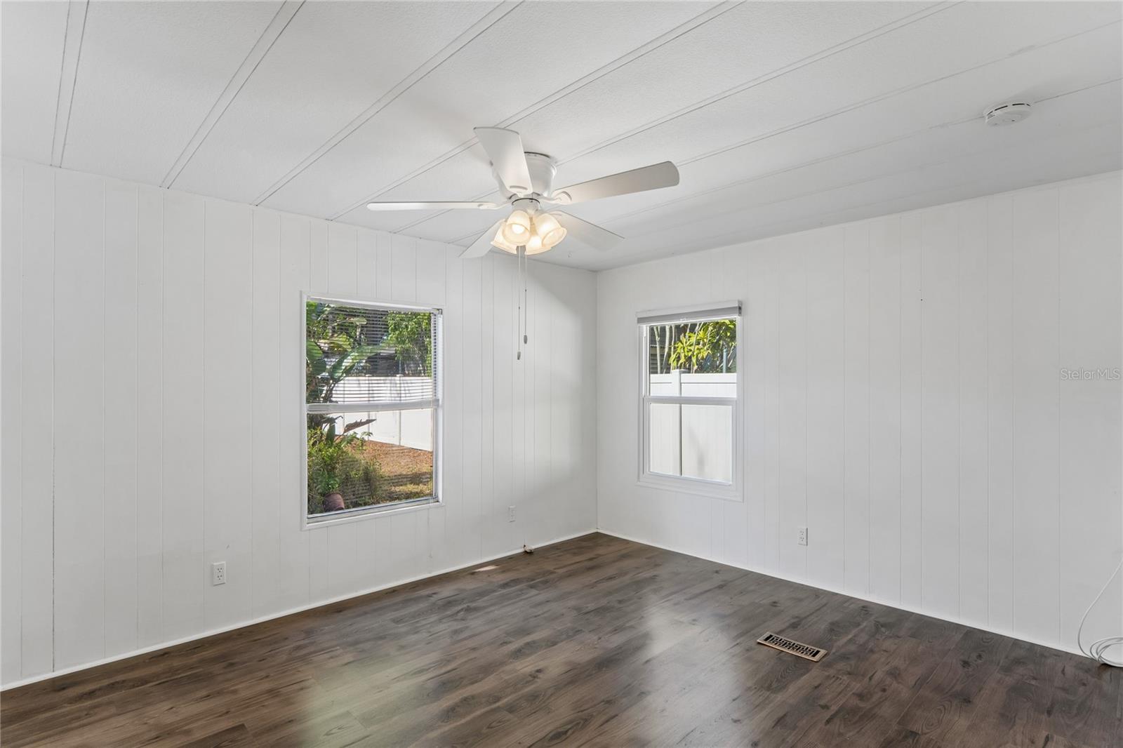 Image 37 of 52 For 7777 46th Avenue N 84