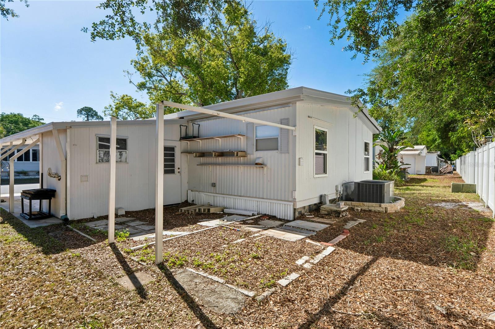 Image 9 of 52 For 7777 46th Avenue N 84