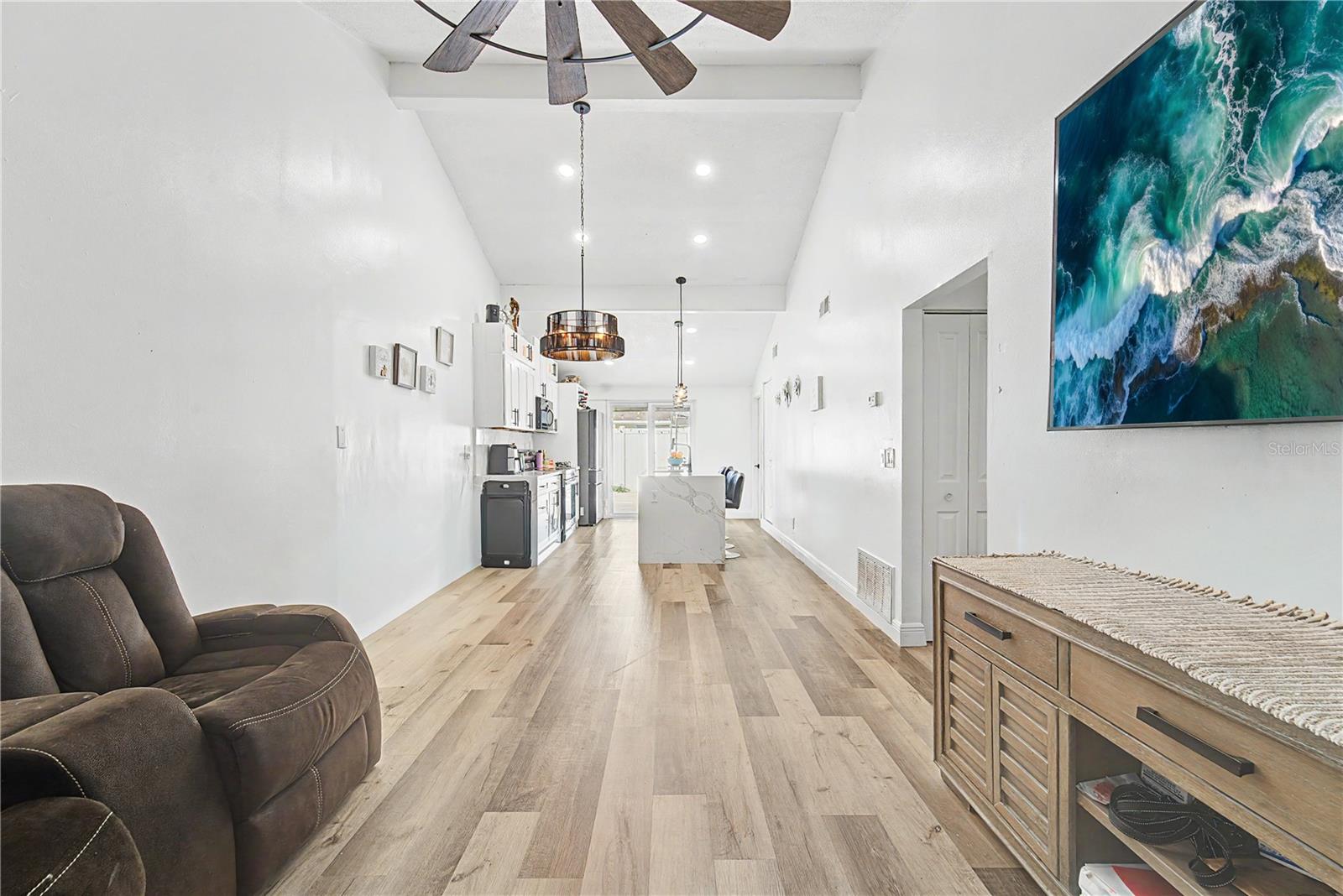 Image 13 of 47 For 8304 Dasa Place