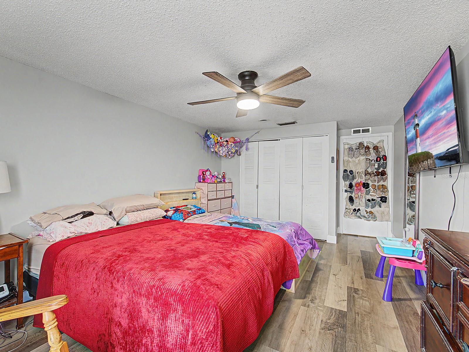 Image 21 of 47 For 8304 Dasa Place