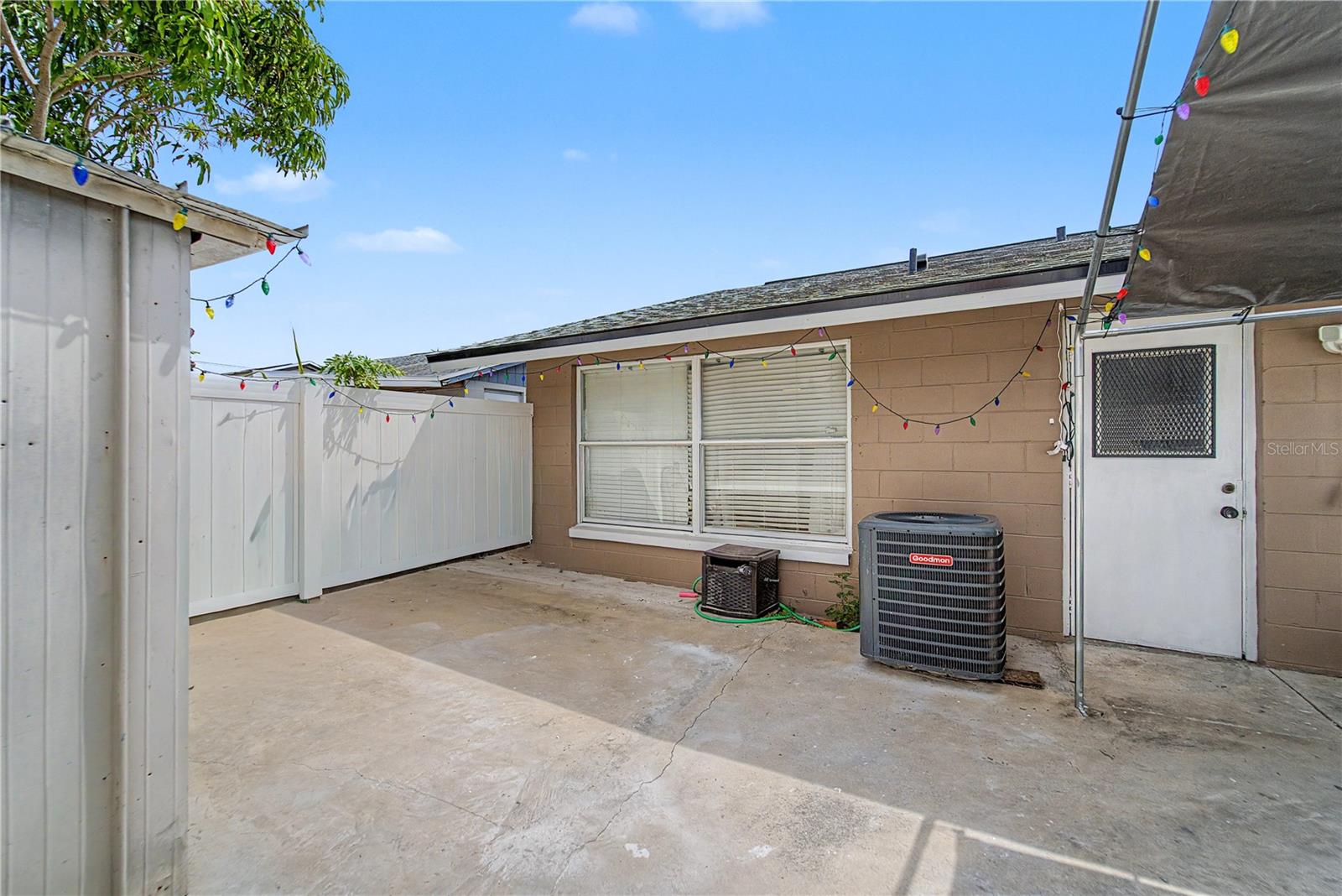 Image 30 of 47 For 8304 Dasa Place