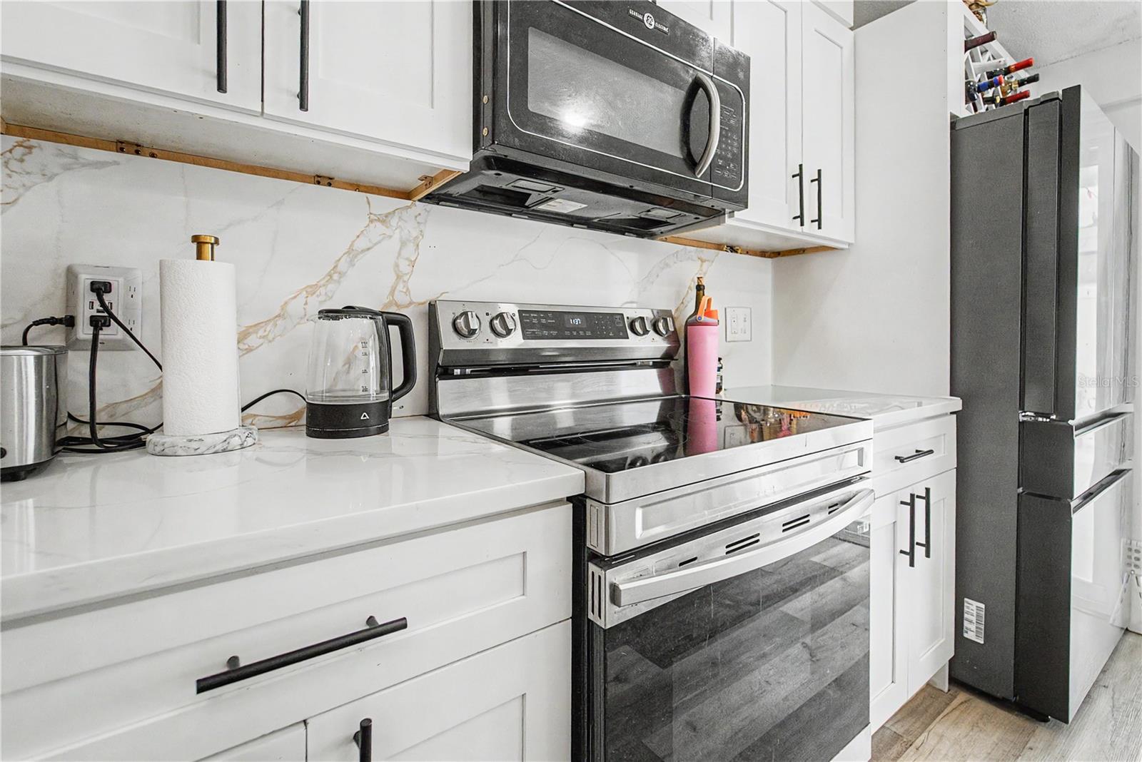 Image 6 of 47 For 8304 Dasa Place