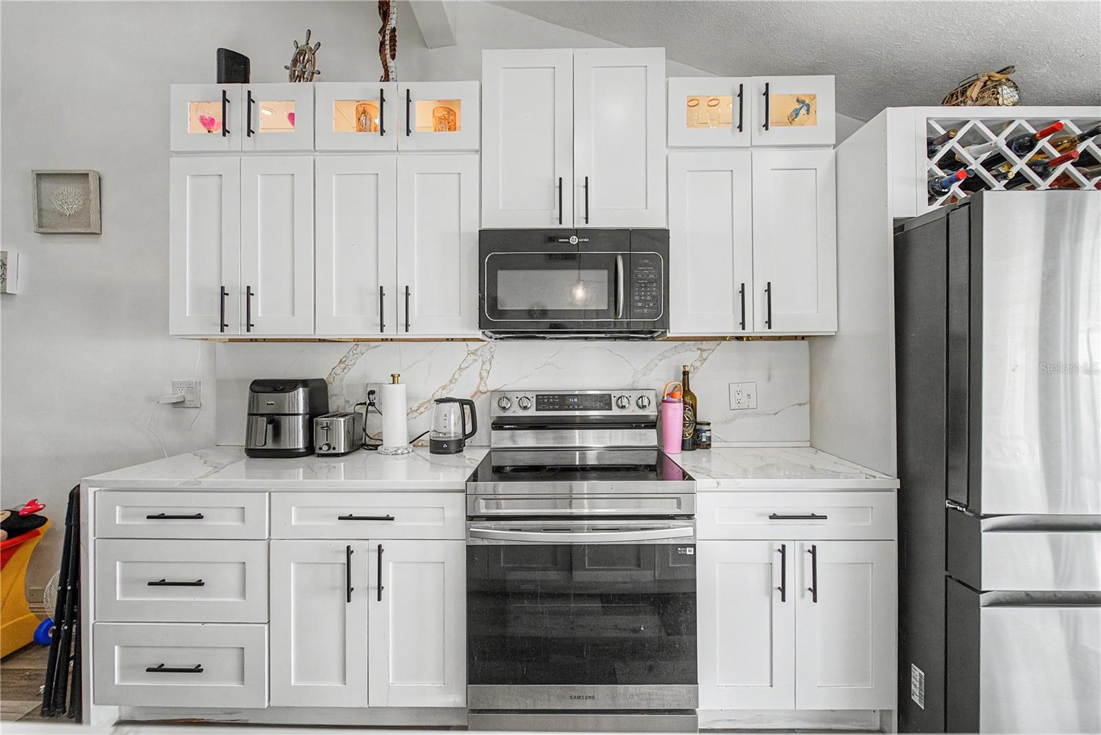 Image 7 of 47 For 8304 Dasa Place