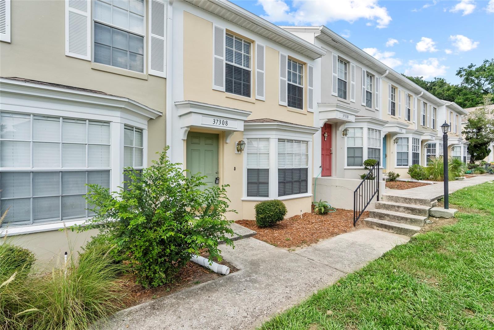 Image 19 of 20 For 37308 Embassy Park Lane