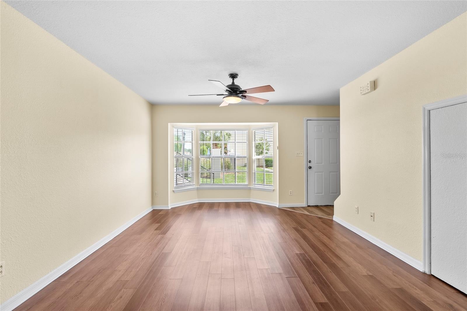 Image 4 of 20 For 37308 Embassy Park Lane