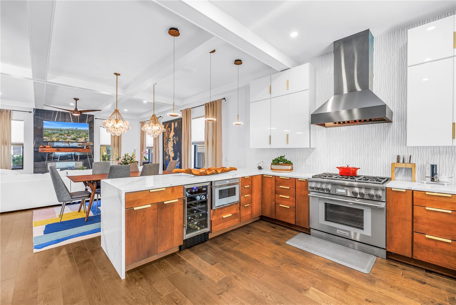 Image 22 of 85 For 770 21st Avenue N