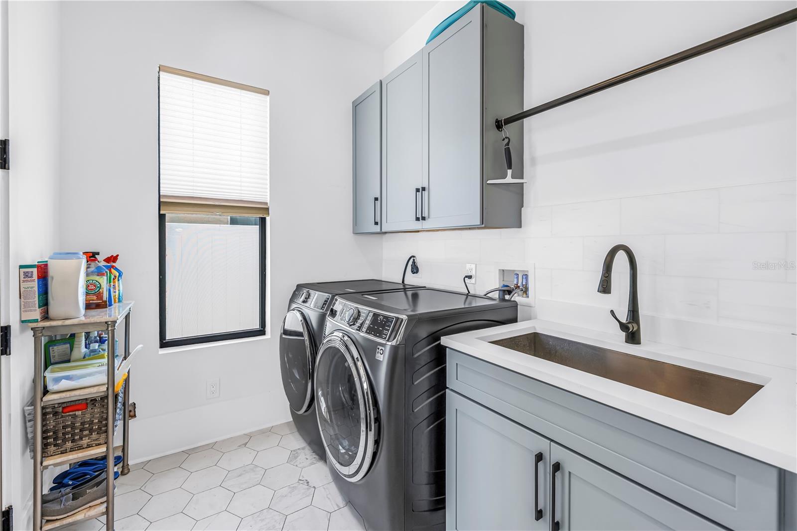 Image 26 of 85 For 770 21st Avenue N