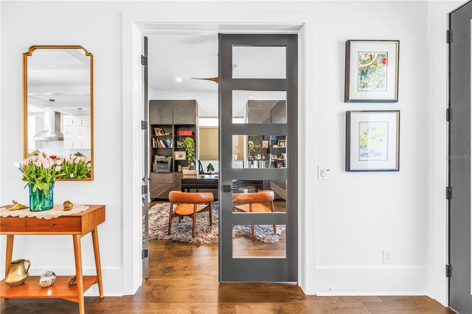 Image 3 of 85 For 770 21st Avenue N