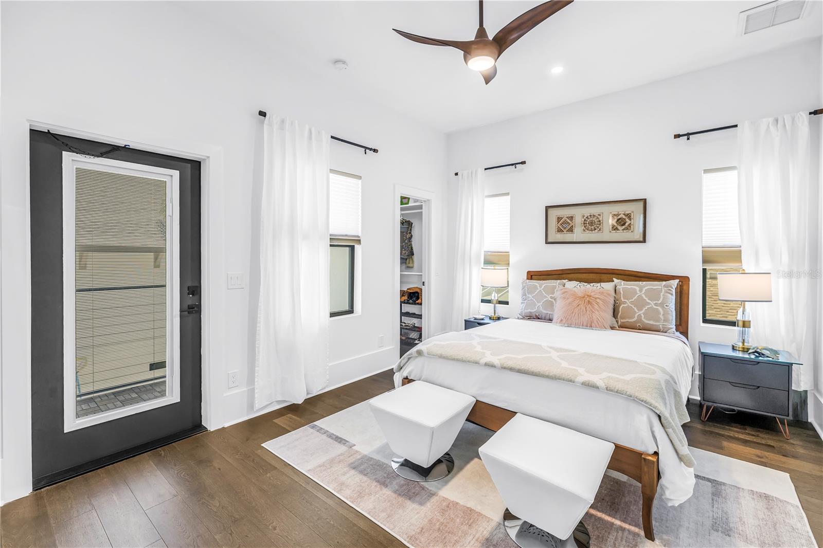 Image 31 of 85 For 770 21st Avenue N