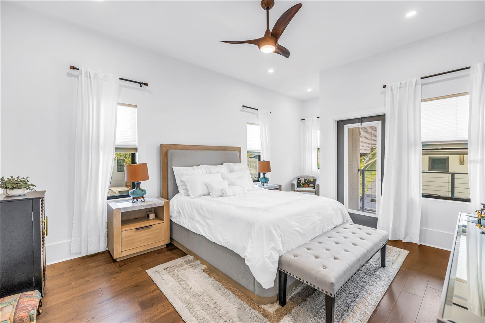 Image 40 of 85 For 770 21st Avenue N