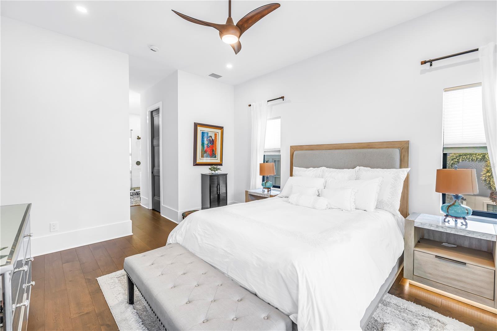 Image 41 of 85 For 770 21st Avenue N