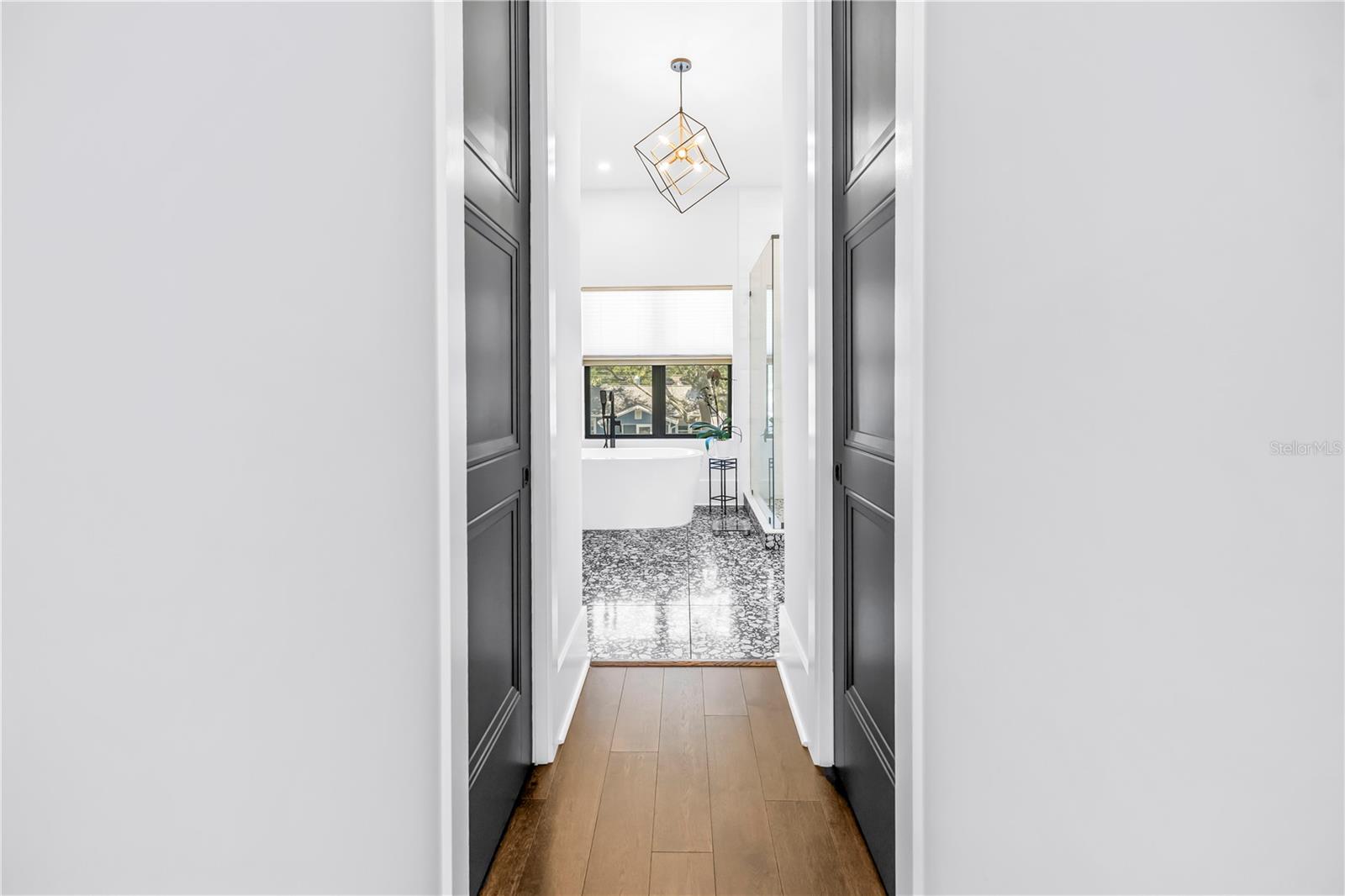 Image 45 of 85 For 770 21st Avenue N