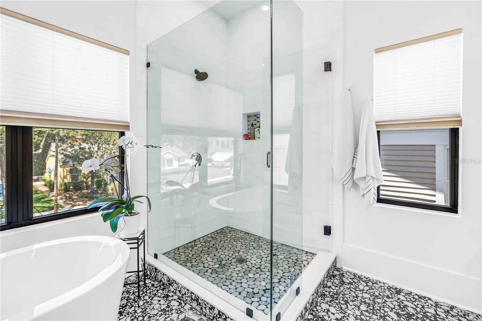 Image 49 of 85 For 770 21st Avenue N