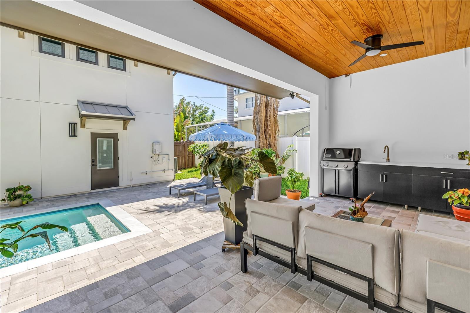 Image 52 of 85 For 770 21st Avenue N