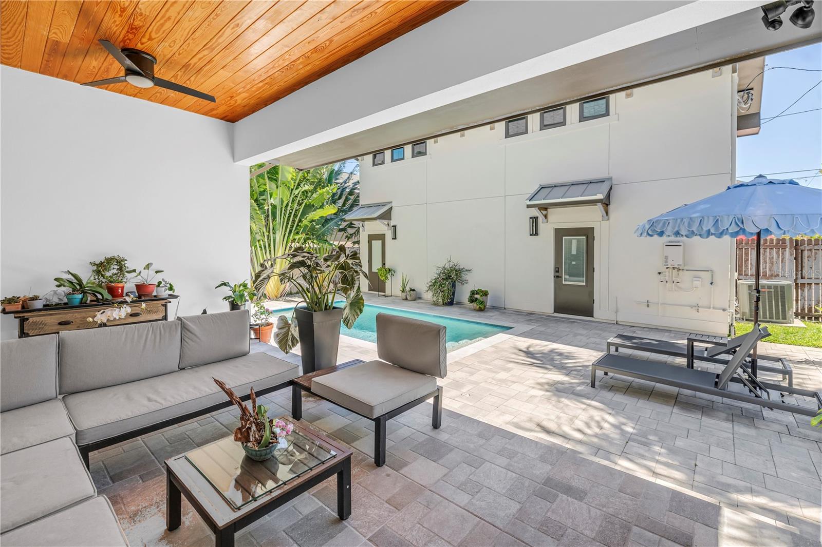 Image 55 of 85 For 770 21st Avenue N