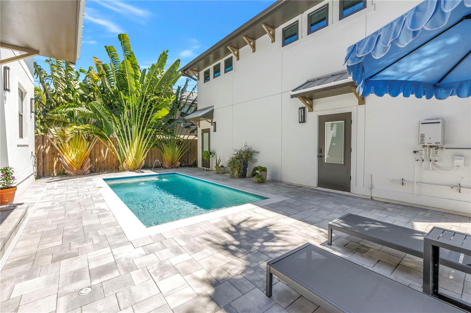 Image 56 of 85 For 770 21st Avenue N