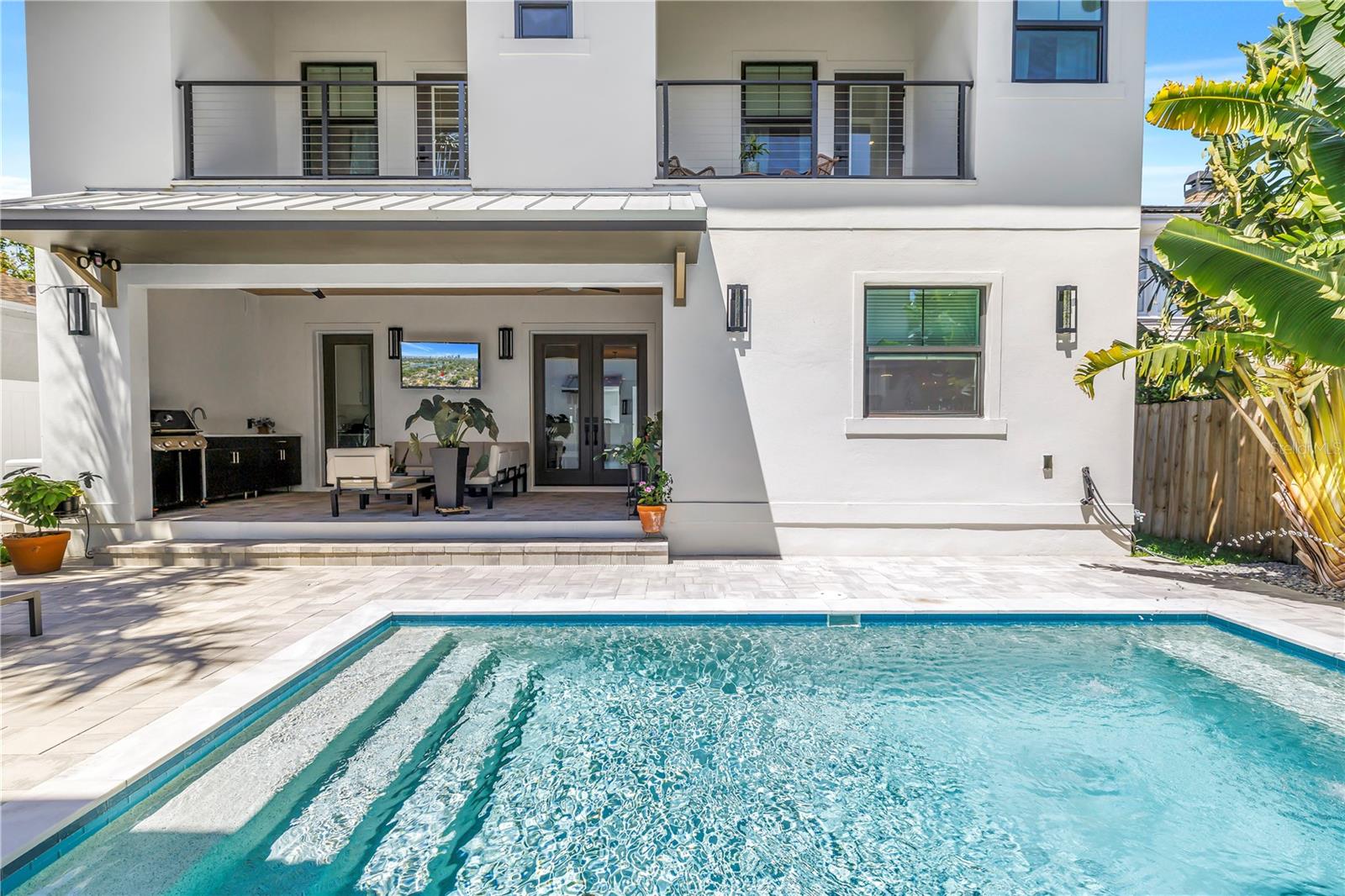 Image 60 of 85 For 770 21st Avenue N