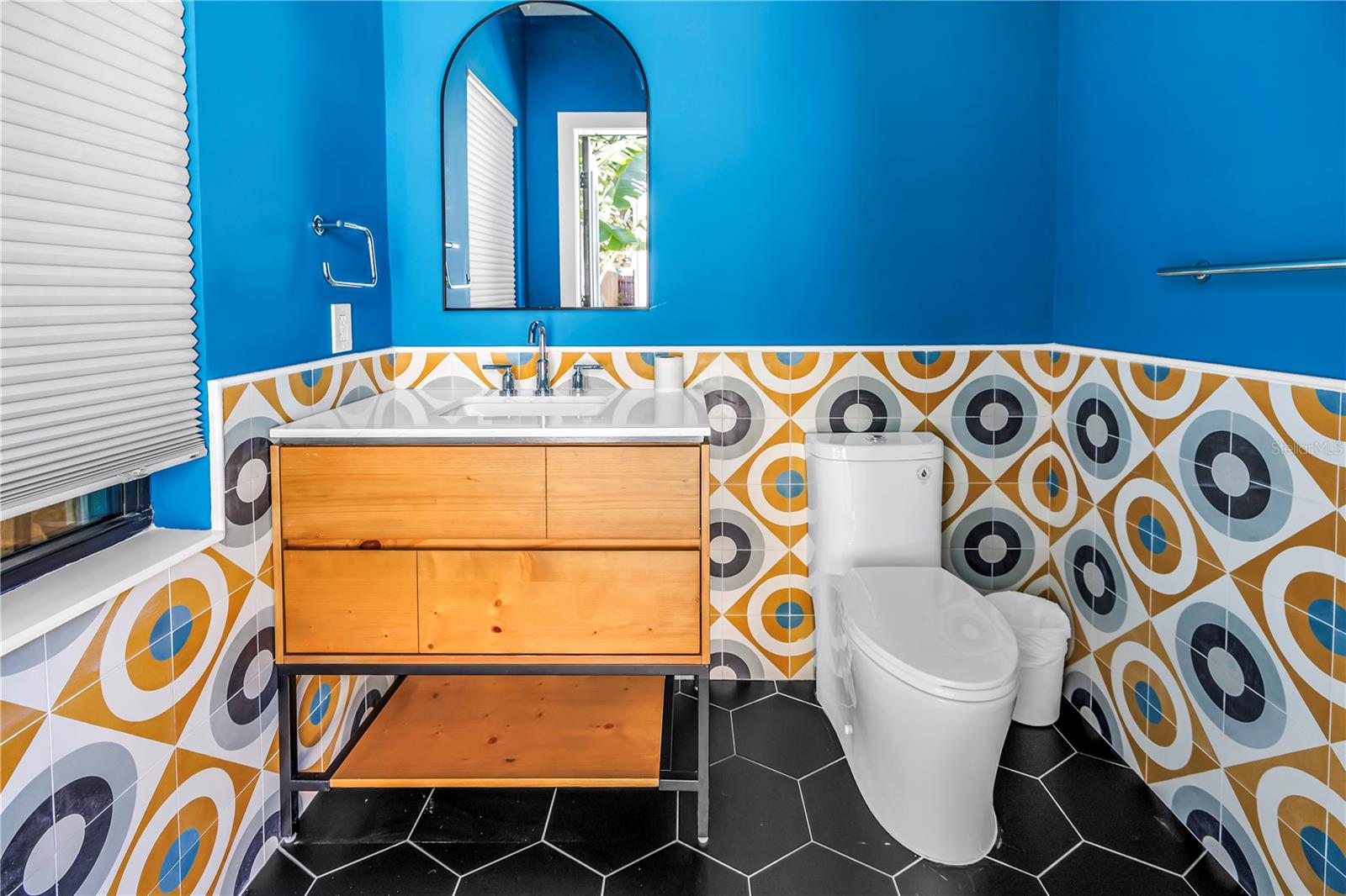 Image 63 of 85 For 770 21st Avenue N