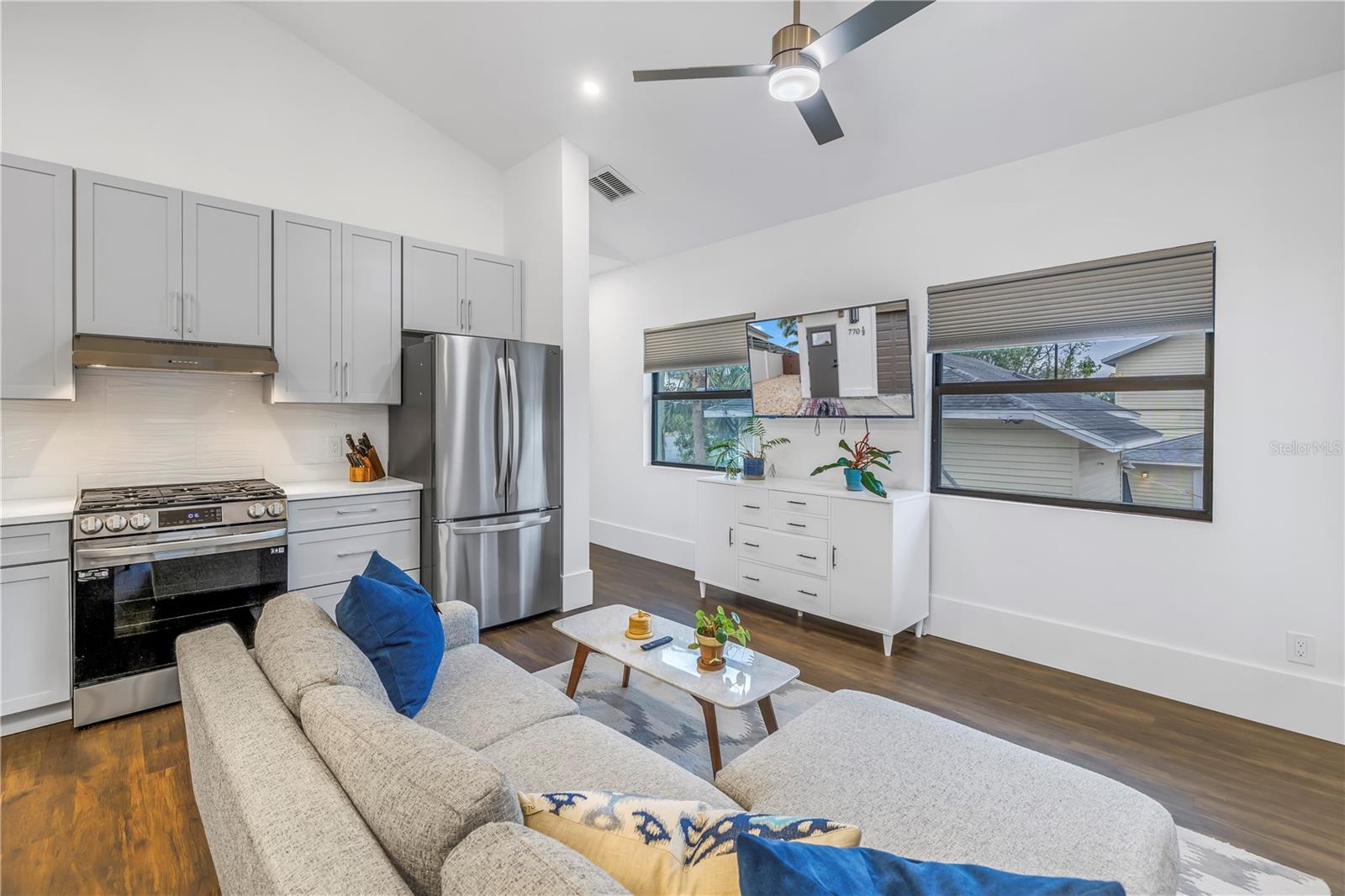 Image 71 of 85 For 770 21st Avenue N