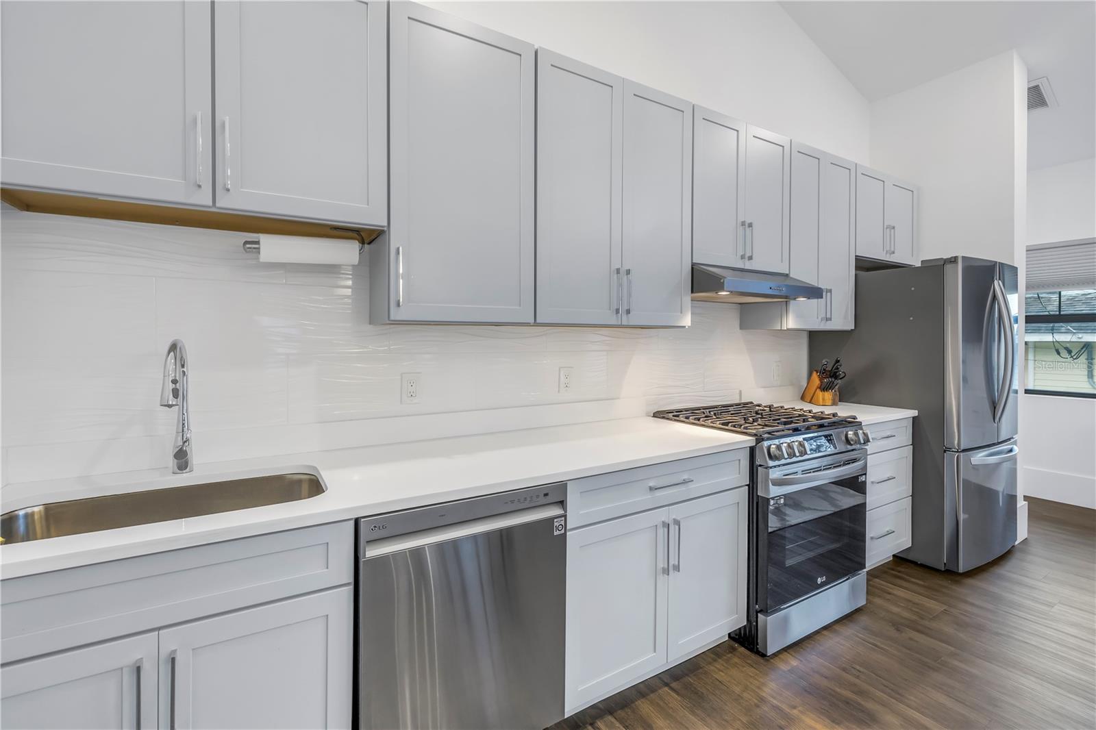 Image 78 of 85 For 770 21st Avenue N