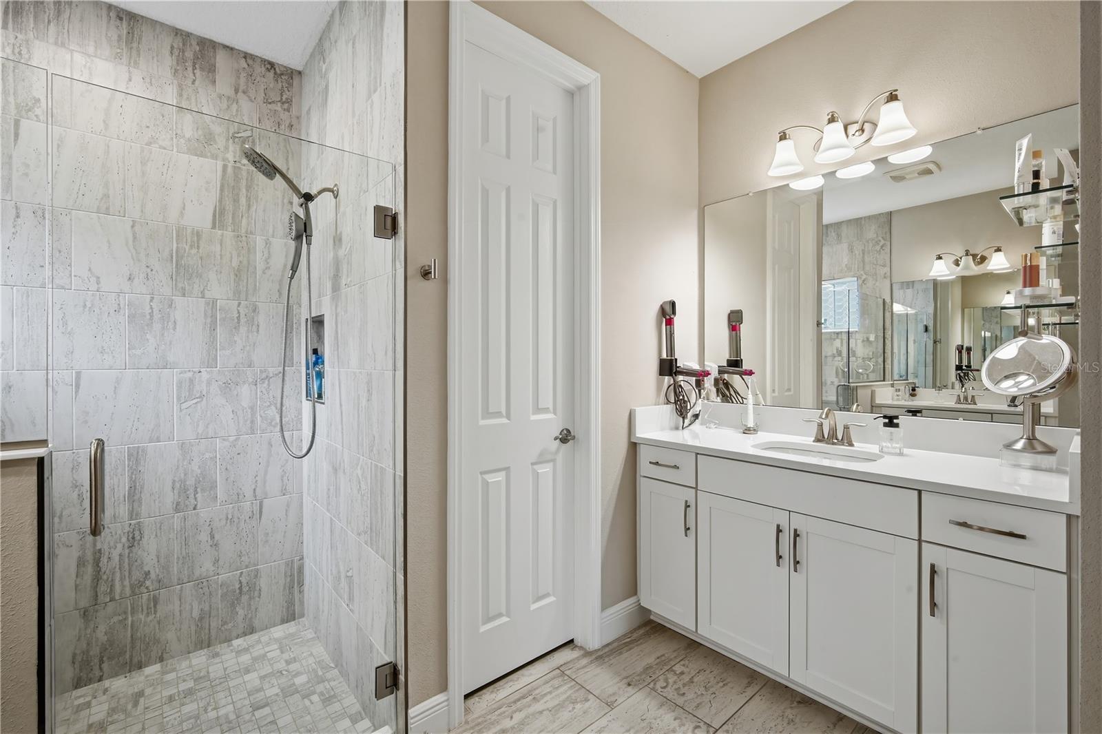 Image 18 of 28 For 5450 Del Coronado Drive