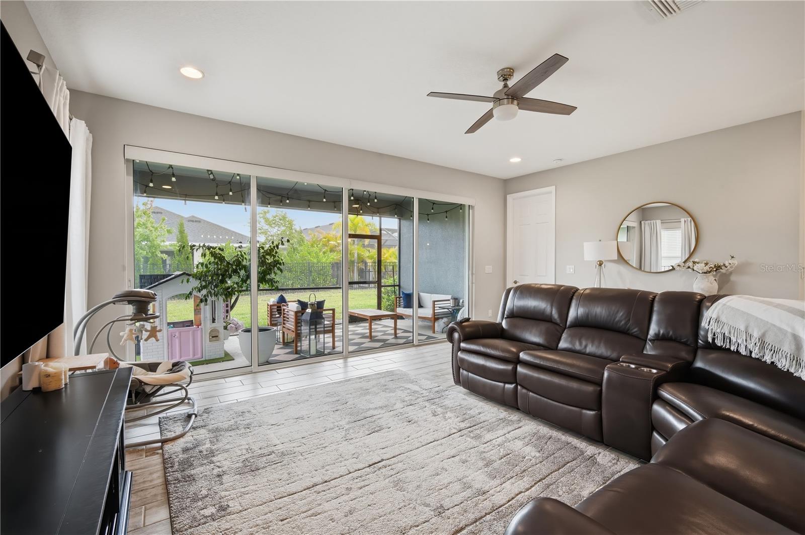 Image 6 of 28 For 5450 Del Coronado Drive