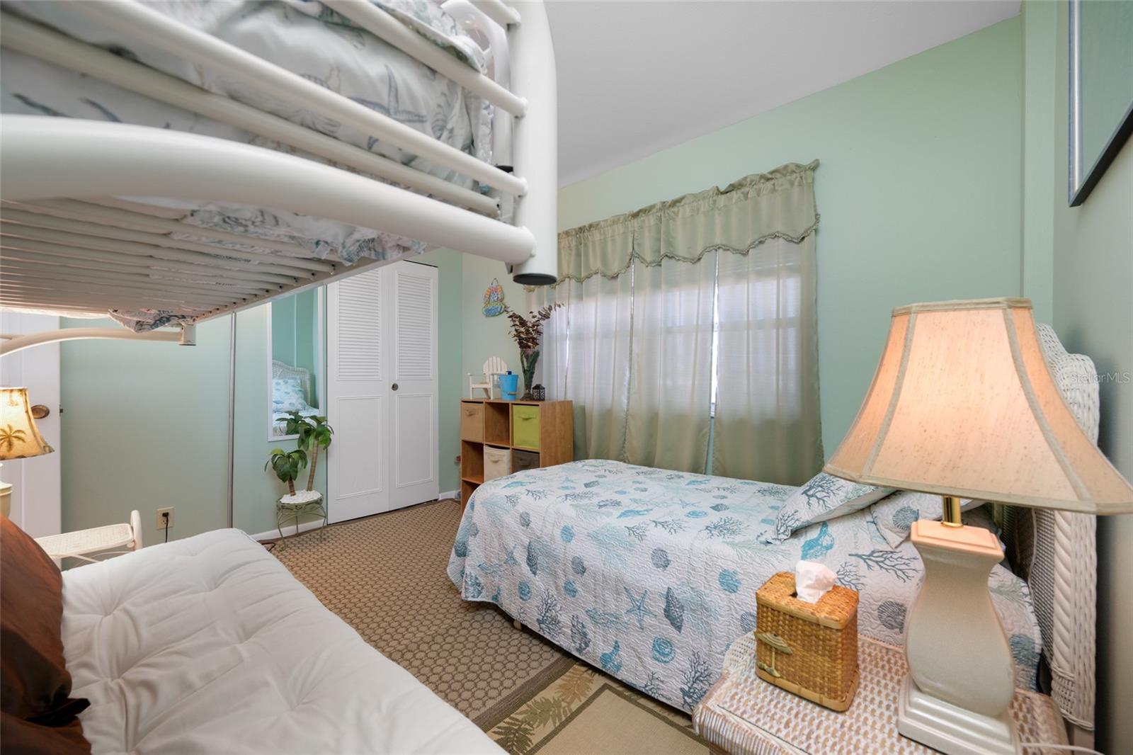 Image 22 of 52 For 285 107th Avenue 306