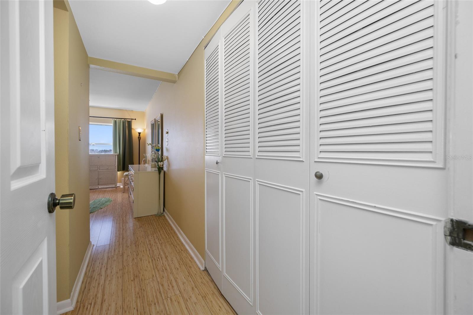 Image 26 of 52 For 285 107th Avenue 306