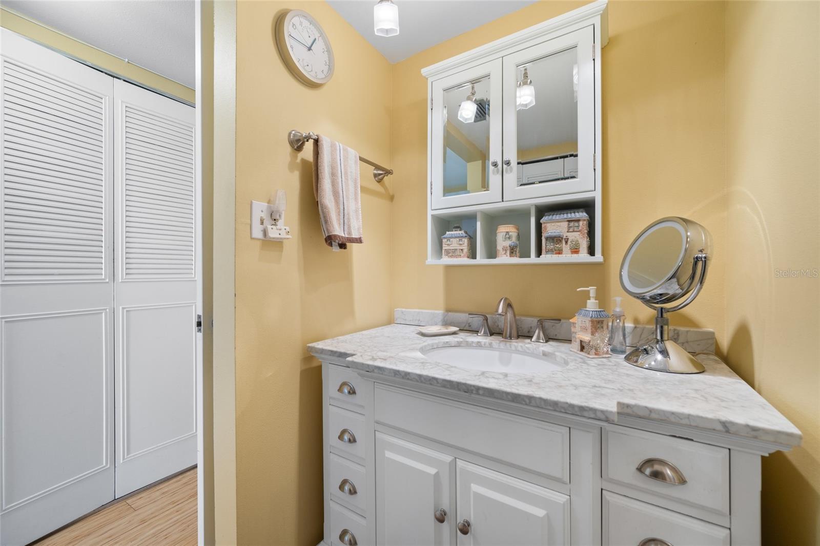 Image 27 of 52 For 285 107th Avenue 306