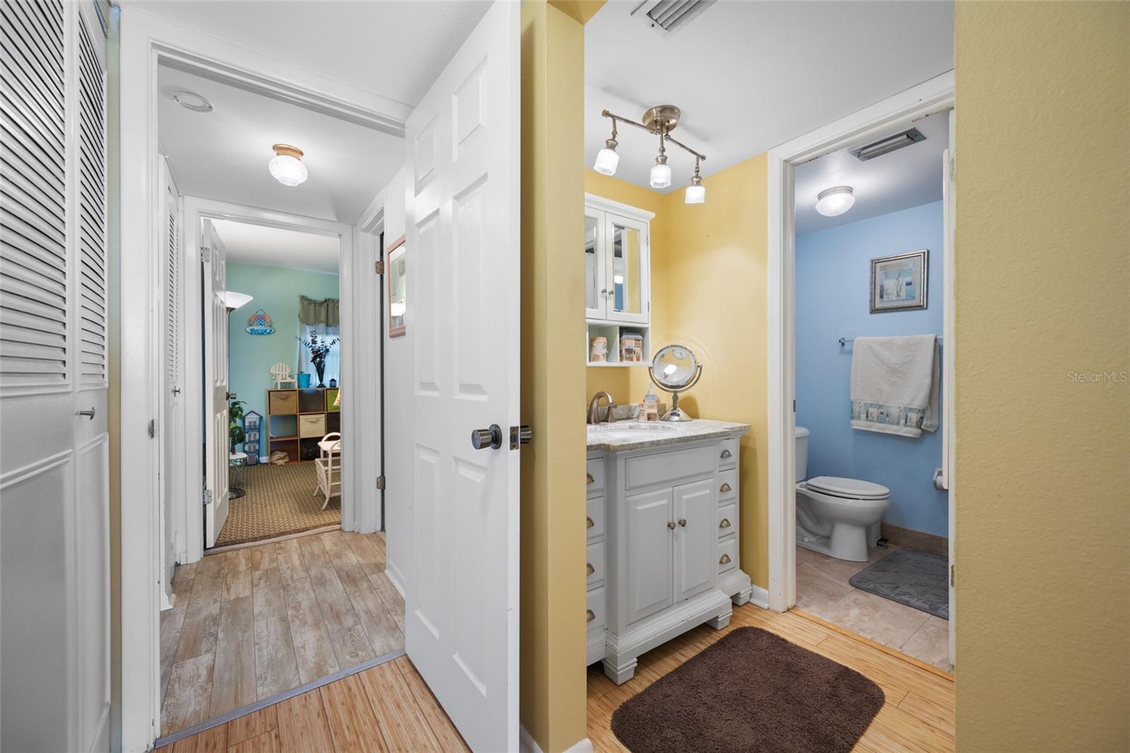 Image 28 of 52 For 285 107th Avenue 306